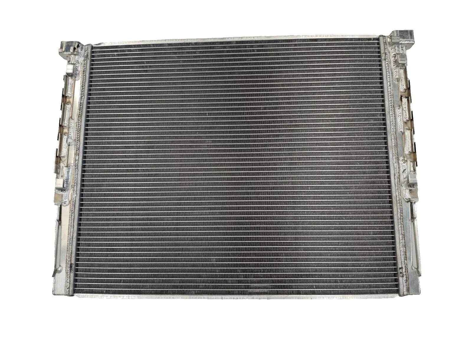 Top Aluminum Radiator For 17 18 BMW 530i 540i iX 740i 3.0L 2016-2019 4 Top Aluminum Radiator For 17 18 BMW 530i 540i iX 740i 3.0L 2016-2019 - Image 4