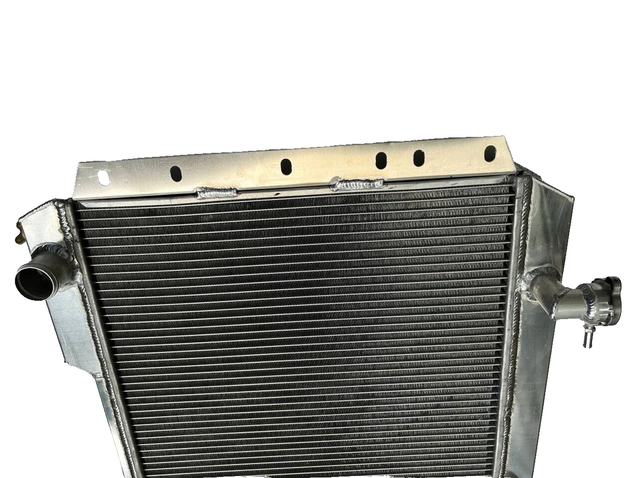 56mm radiator For Toyota Land Cruiser BJ40/BJ41/BJ43/BJ44 B 3.0/3.2 DIESEL 74-80 - Image 4